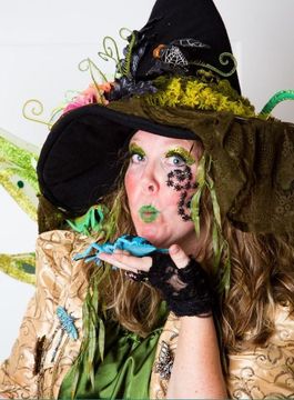 Gardner Village Witches - Metamorpha the witch 