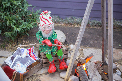 Christmas Elves at Gardner Village - The elves are out at Gardner Village 