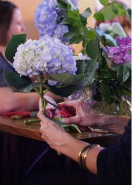 Simply Flowers at Gardner Village - Floral Design Class 