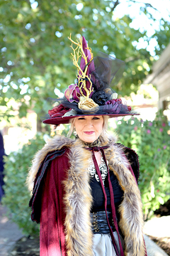 Witches Wardrobe Clothing Boutique at Gardner Village - witchfest at gardner village 