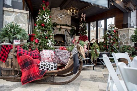 Mill Plaza Breakfast With Santa - christmas at gardner village 