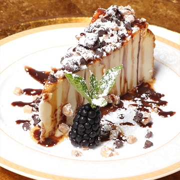 Mystique Dining - Cake 