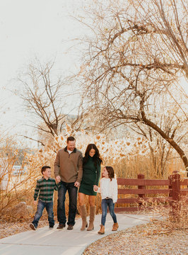 Camera Shy Photography - fall family photos at gardner village 