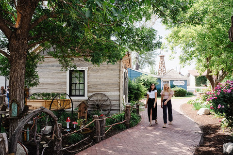 Friends Shopping at Gardner Village - friends shopping at gardner village 