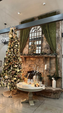 Holiday Parties at The Gathering Place at Gardner Village - lobby at christmas 