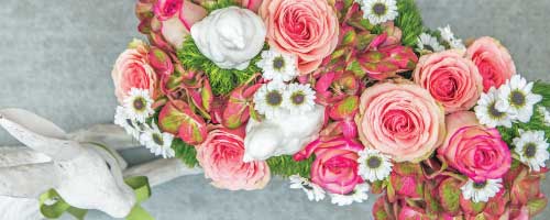 FRESH FLOWERS <BR> SIMPLY FLOWERS