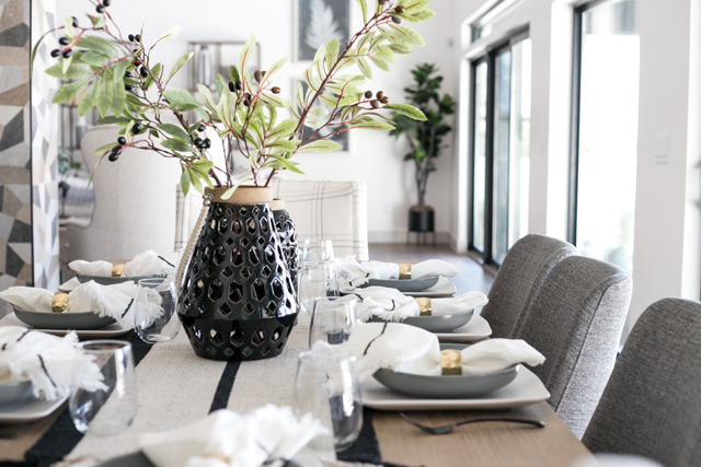 how to style a dining table