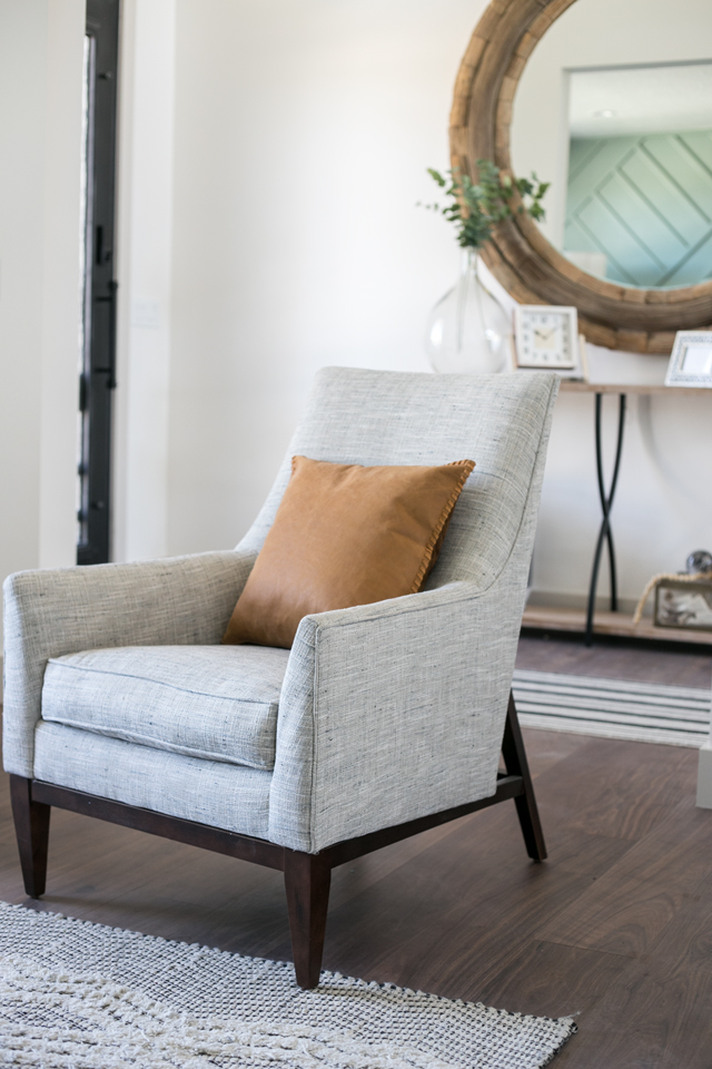 decorative pillow trends