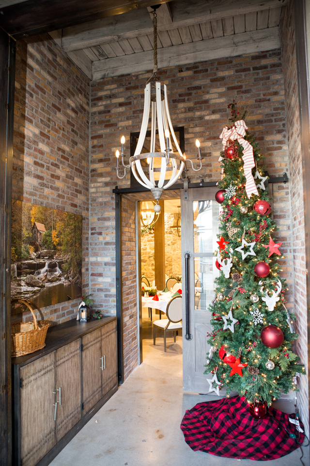 how to plan a holiday party for a business