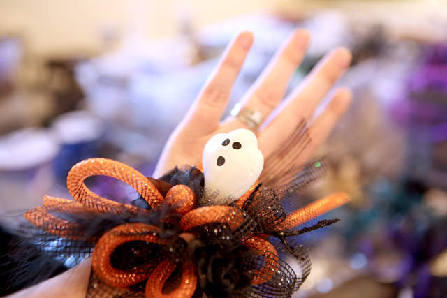 halloween wrist corsage