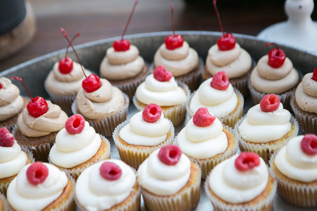 cupcakes from naborhood bakery
