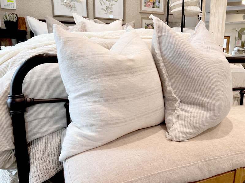 how to style pillows