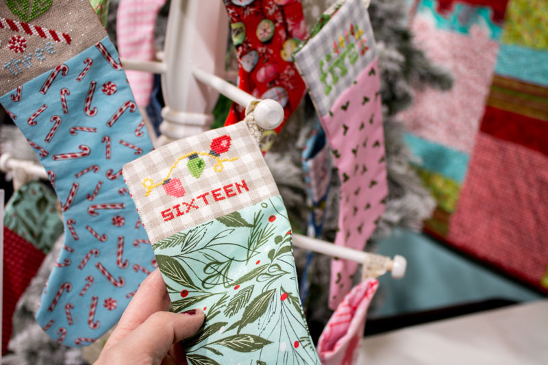 holiday crafting kits