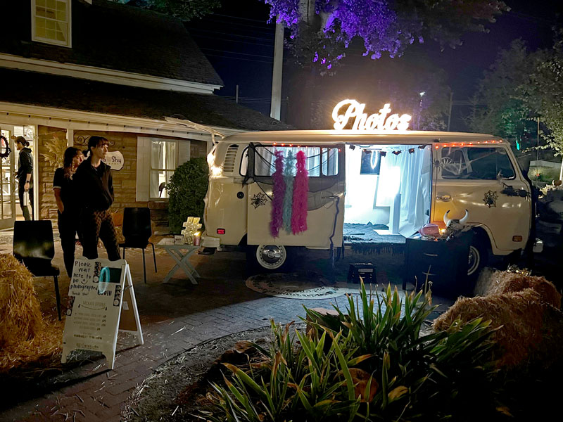 photo booth bus