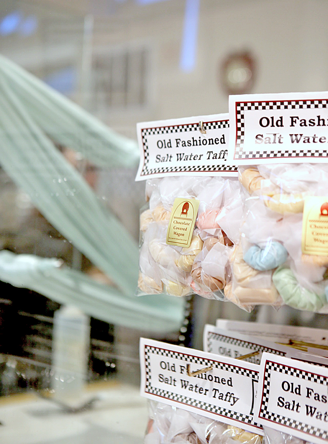 old fashioned salt water taffy
