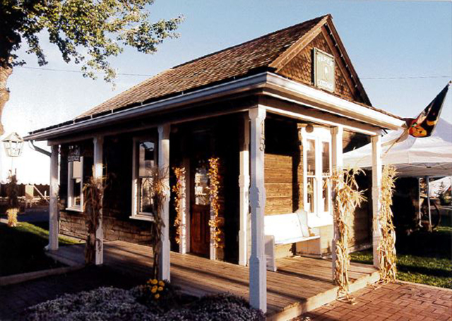 storybook nook original cabin