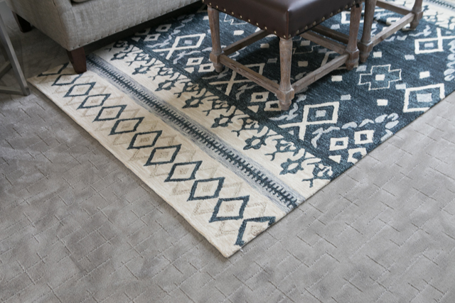 blue geometric rug