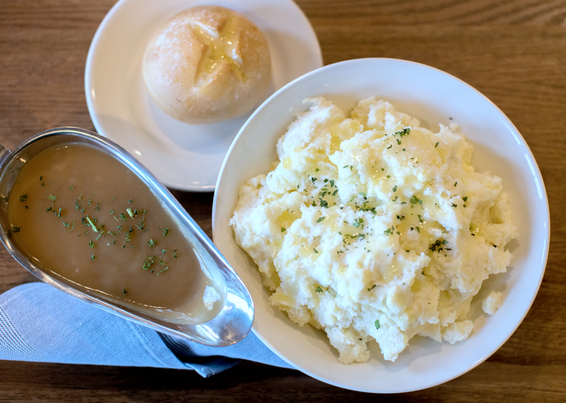 give a turkey dinner to a friend