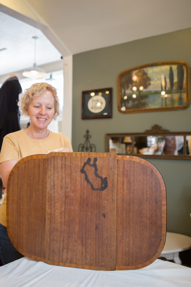 painting a vintage end table