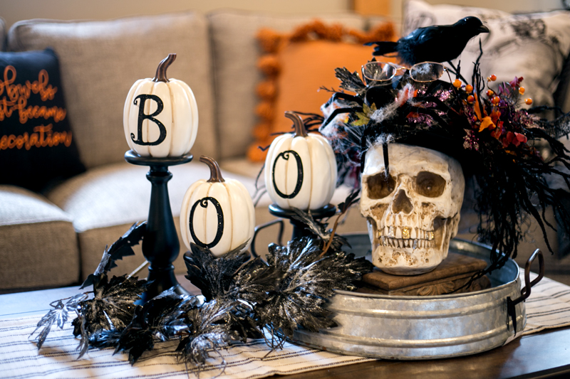 how to decorate a coffee table