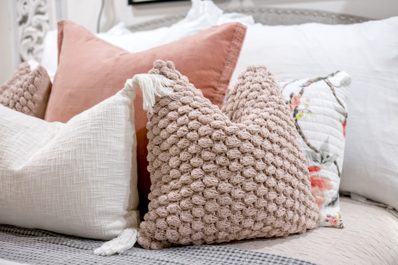 decorative accent pillows