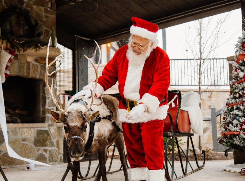 Where to go for christmas pics with Santa